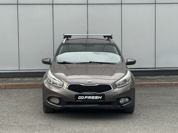 2013 Kia Ceed II, коричневый, 930000 рублей - вид 2