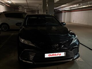 2021 Toyota Camry VIII (XV70) Рестайлинг, чёрный, 3400000 рублей, вид 2