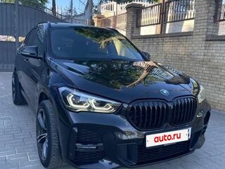 2020 BMW X1 18d sDrive II (F48) Рестайлинг, чёрный, 3500000 рублей, вид 2