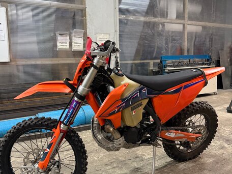 2022 KTM 300 EXC, оранжевый, 800000 рублей, вид 3