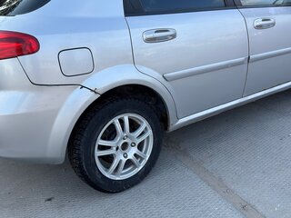 2009 Chevrolet Lacetti I, серебристый, 235000 рублей, вид 3