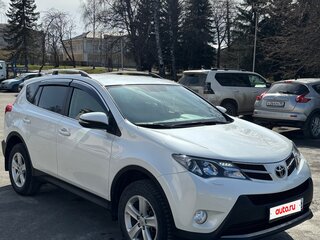 2013 Toyota RAV4 IV (XA40), белый, 2150000 рублей, вид 2