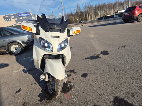 2013 Suzuki Burgman (SkyWave) 650, белый, 550000 рублей, вид 4