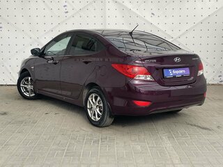 2013 Hyundai Solaris I, фиолетовый, 955000 рублей, вид 5