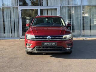 2019 Volkswagen Tiguan II, красный, 2699000 рублей, вид 2