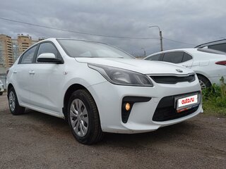 2019 Kia Rio IV, белый, 1253000 рублей, вид 2
