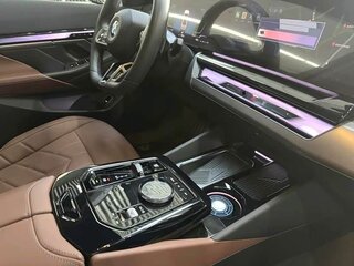 2025 BMW 5 серии Long 530Li VIII (G60/G61/G68), белый, 5800000 рублей, вид 4
