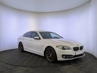 2014 BMW 5 серии 520i VI (F10/F11/F07) Рестайлинг, белый, 2000000 рублей, вид 3