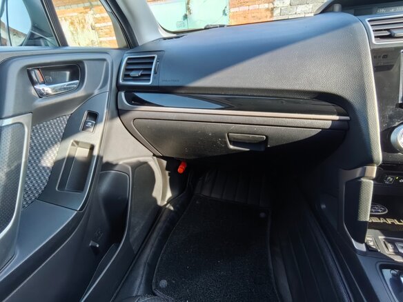 2016 Subaru Forester IV Рестайлинг, серый, 1440000 рублей - вид 14