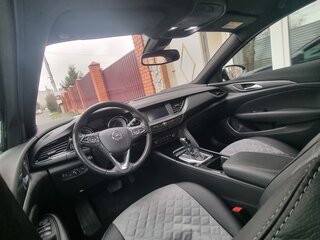 2020 Opel Insignia II Рестайлинг, серый, 1700000 рублей, вид 4
