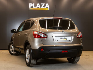2011 Nissan Qashqai I Рестайлинг, коричневый, 1300000 рублей, вид 3