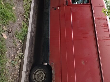 1990 Renault Trafic, красный, 470000 рублей, вид 3