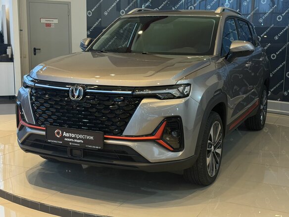 2024 Changan CS35 Plus I Рестайлинг, серебристый, 2709900 рублей - вид 1