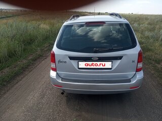 2001 Ford Focus I (North America), серебристый, 250000 рублей, вид 4