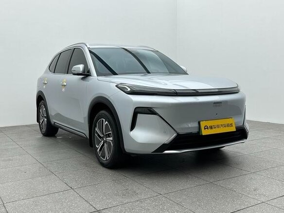 2025 Geely Galaxy Starship 7 120km, серебристый, 2520000 рублей - вид 2