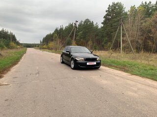 2008 BMW 1 серии 116i I (E81/E82/E87/E88) Рестайлинг, чёрный, 720000 рублей, вид 4