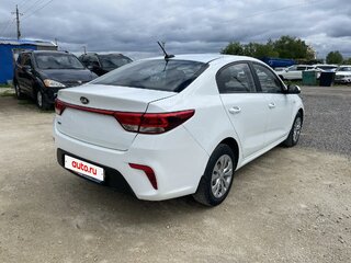 2018 Kia Rio IV, белый, 1224000 рублей, вид 3