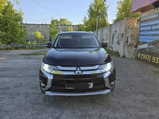 2018 Mitsubishi Outlander III Рестайлинг 2, чёрный, 1770000 рублей, вид 2