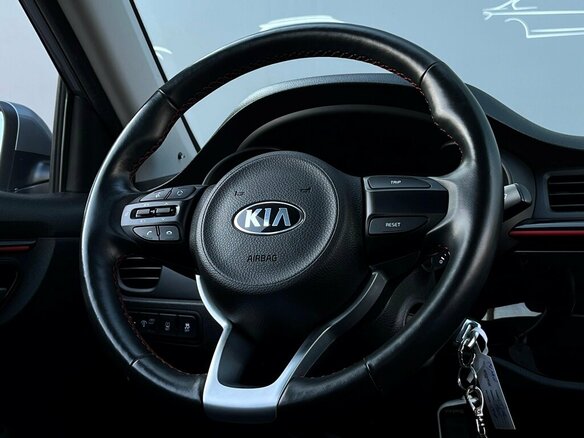 2020 Kia Rio IV, серый, 1642200 рублей - вид 19