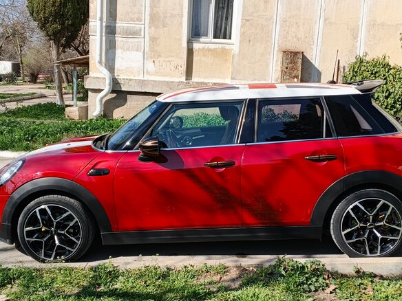 2017 Mini Hatch Cooper III (F55/F56), красный, 1999999 рублей - вид 4