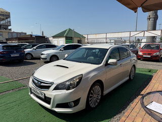 2010 Subaru Legacy V, белый, 950000 рублей, вид 3