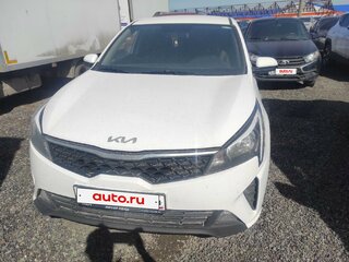 2022 Kia Rio IV Рестайлинг, белый, 1348300 рублей, вид 1