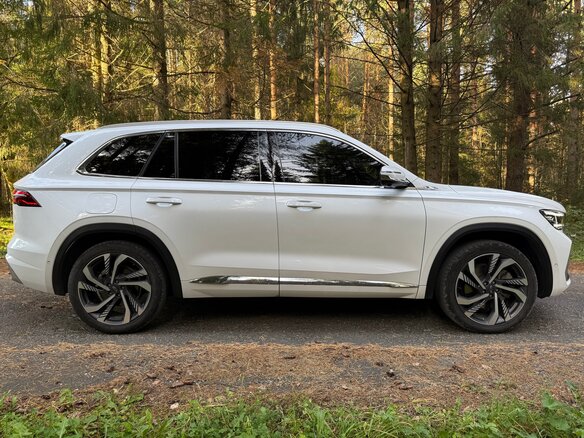 2023 Geely Monjaro I, белый, 3200000 рублей - вид 8
