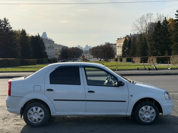 2012 Renault Logan I Рестайлинг, белый, 350000 рублей - вид 11