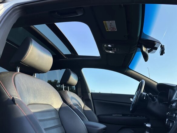 2017 Kia Optima IV, белый - вид 21