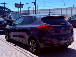 2015 Kia Ceed II, синий, 1299990 рублей, вид 4