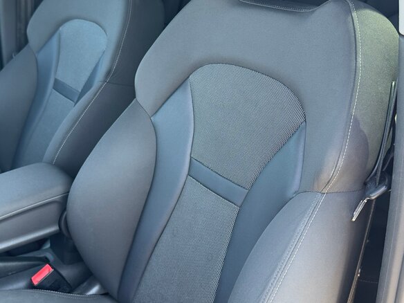 2011 Audi A1 I (8X), коричневый, 850000 рублей - вид 8