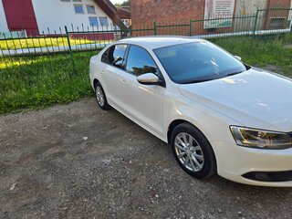 2013 Volkswagen Jetta VI, белый, 1230000 рублей, вид 2