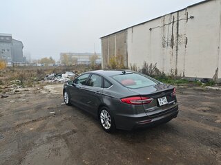 2019 Ford Fusion (North America) II Рестайлинг, серый, 1440000 рублей, вид 4