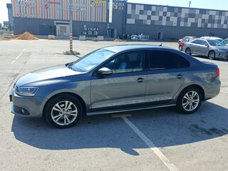 2011 Volkswagen Jetta VI, серый, 680000 рублей, вид 3