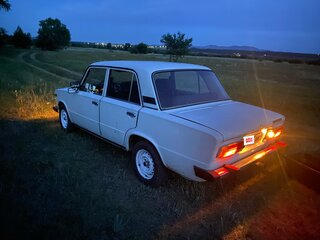 1993 Lada (ВАЗ) 2106 4-speed, белый, 200000 рублей, вид 4