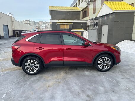 2019 Ford Escape IV, красный, 2150000 рублей, вид 5