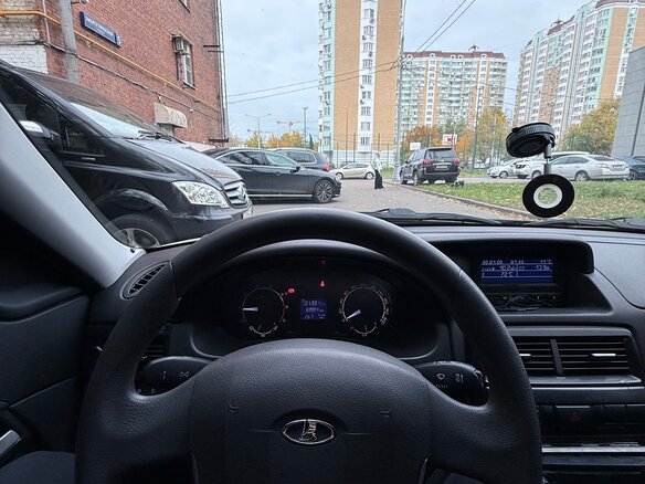 2014 Lada (ВАЗ) Priora I Рестайлинг, серебристый, 700000 рублей - вид 10