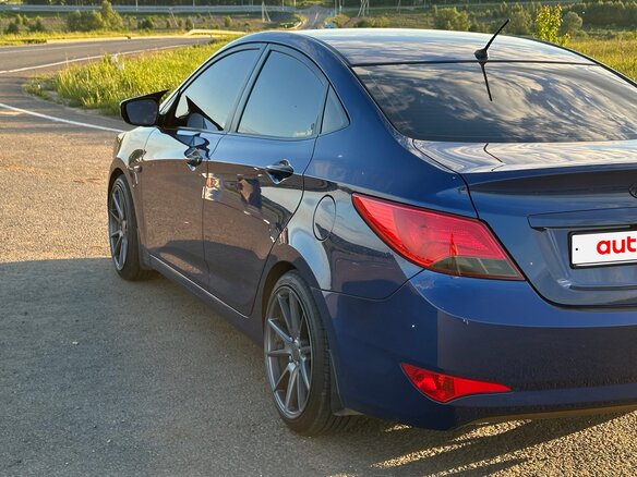 2015 Hyundai Solaris I Рестайлинг, синий, 1050000 рублей - вид 2