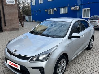2018 Kia Rio IV, серебристый, 1100000 рублей, вид 2