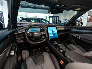 2026 Geely Cityray, серебристый, 3099990 рублей, вид 5