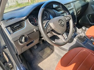 2018 Skoda Octavia III (A7) Рестайлинг, серый, 1400000 рублей, вид 4