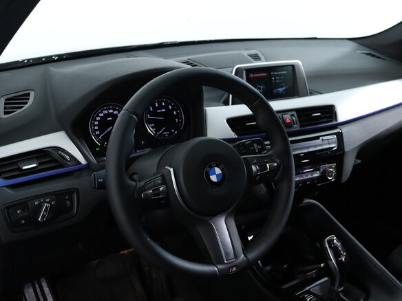2018 BMW X1 20i xDrive II (F48), серый, 2260000 рублей - вид 14