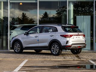 2025 Solaris KRX, серебристый, 3079500 рублей, вид 4