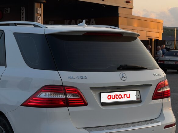 2014 Mercedes-Benz M-Класс 400 III (W166), белый, 2650000 рублей - вид 5