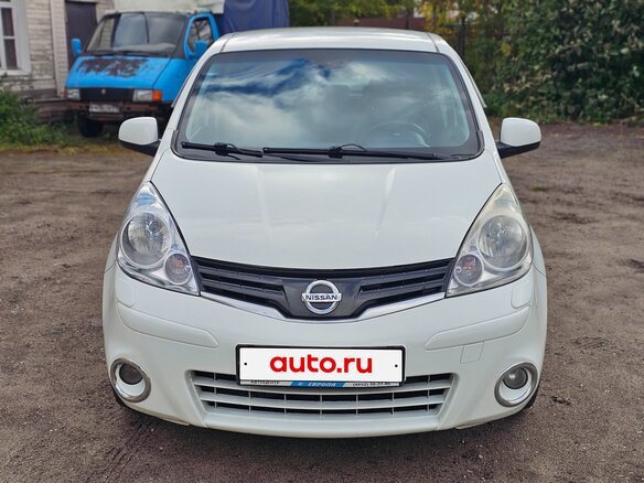 2013 Nissan Note I Рестайлинг, белый, 850000 рублей - вид 11
