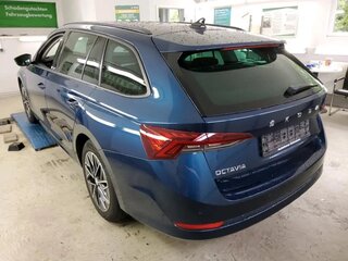 2022 Skoda Octavia IV (A8), фиолетовый, 2082000 рублей, вид 2