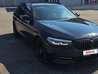 2020 BMW 5 серии 530d VII (G30/G31/G38) Рестайлинг, чёрный, 3000000 рублей, вид 3
