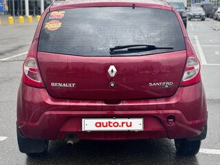 2010 Renault Sandero I, красный, 375000 рублей, вид 5