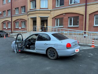 2000 Hyundai Sonata IV (EF), серебристый, 155000 рублей, вид 1