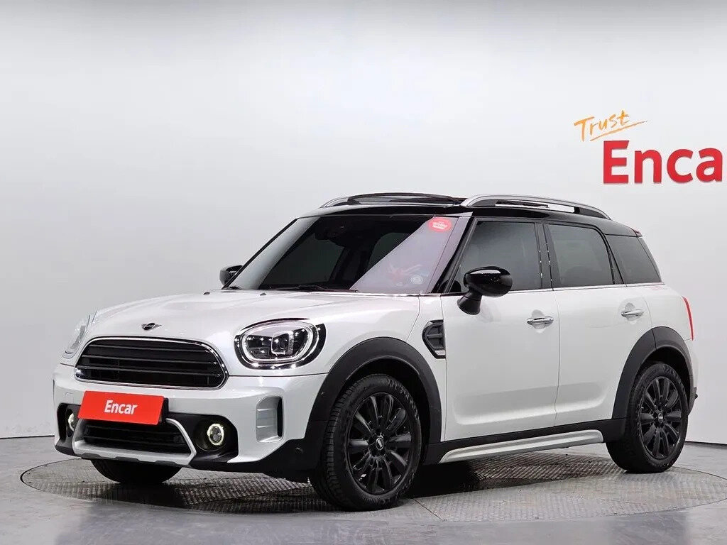 Открыть фотографии: Mini Countryman II Рестайлинг